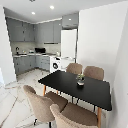 Lujoso Bajo Terasa Piscina Aire Cerca Playa Pueblo